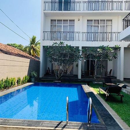 The Suite 262 Negombo Exteriör bild