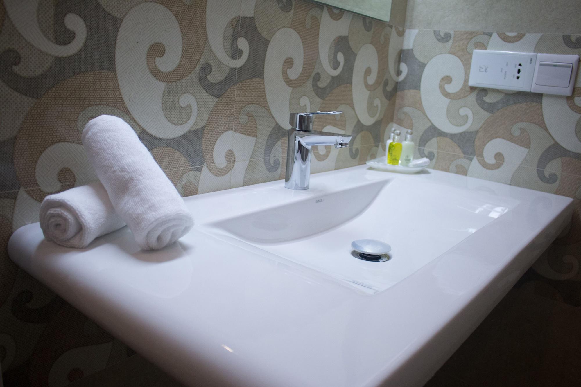 The Suite 262 Negombo Exteriör bild