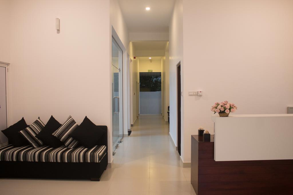 The Suite 262 Negombo Exteriör bild