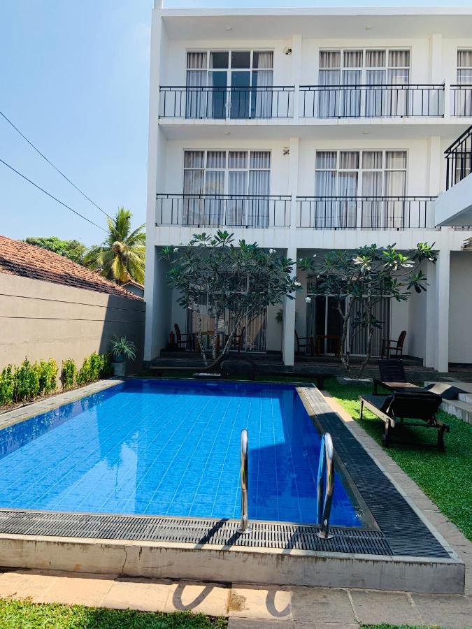The Suite 262 Negombo Exteriör bild